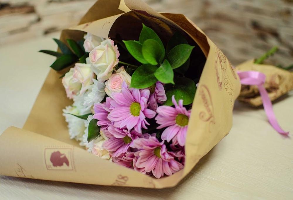 Букет цветов из: Розы и Хризантемы в Топках