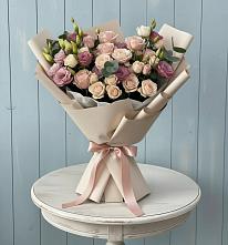 Букет цветов из:  Розы и Лизиантусы в Топках