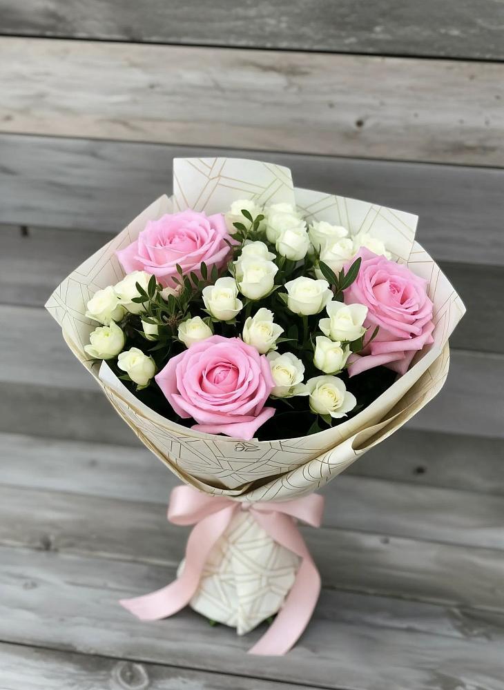Букет цветов из: Розы в Топках