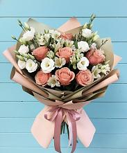 Букет цветов из:  Розы, Альстромерии и Лизиантусы в Топках