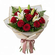 Букет цветов из:  Лилии и Розы в Топках