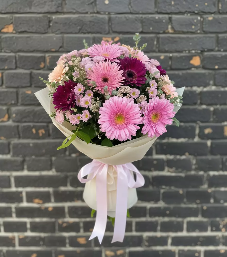 Букет цветов из: Герберы и Хризантемы в Топках