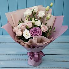 Букет цветов из:  Розы и Лизиантусы в Топках