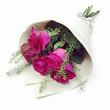 Букет цветов из:  Розы в Топках