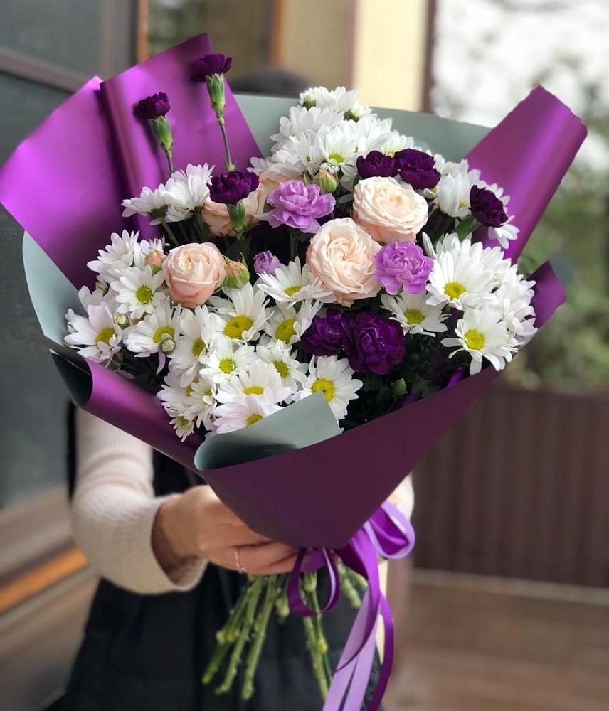 Букет цветов из: Хризантемы, Гвоздики и Розы в Топках