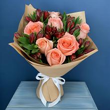 Букет цветов из:  Розы и Альстромерии в Топках