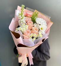 Букет цветов из:  Хризантемы и Розы в Топках