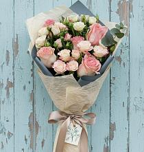 Букет цветов из:  Розы в Топках