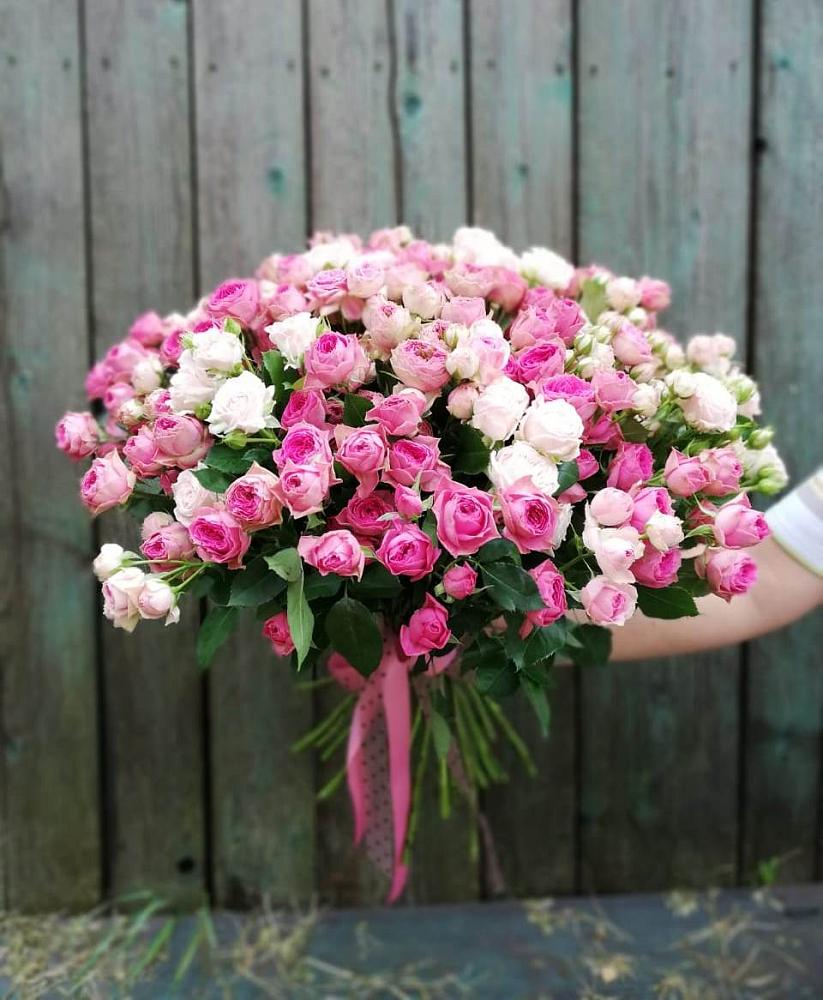 Букет Розовые кустовые розы Натали и Лав Лидия в Топках