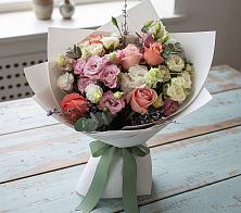 Букет цветов из:  Розы, Лизиантусы и Гвоздики #REPLACE_PRED# Топках