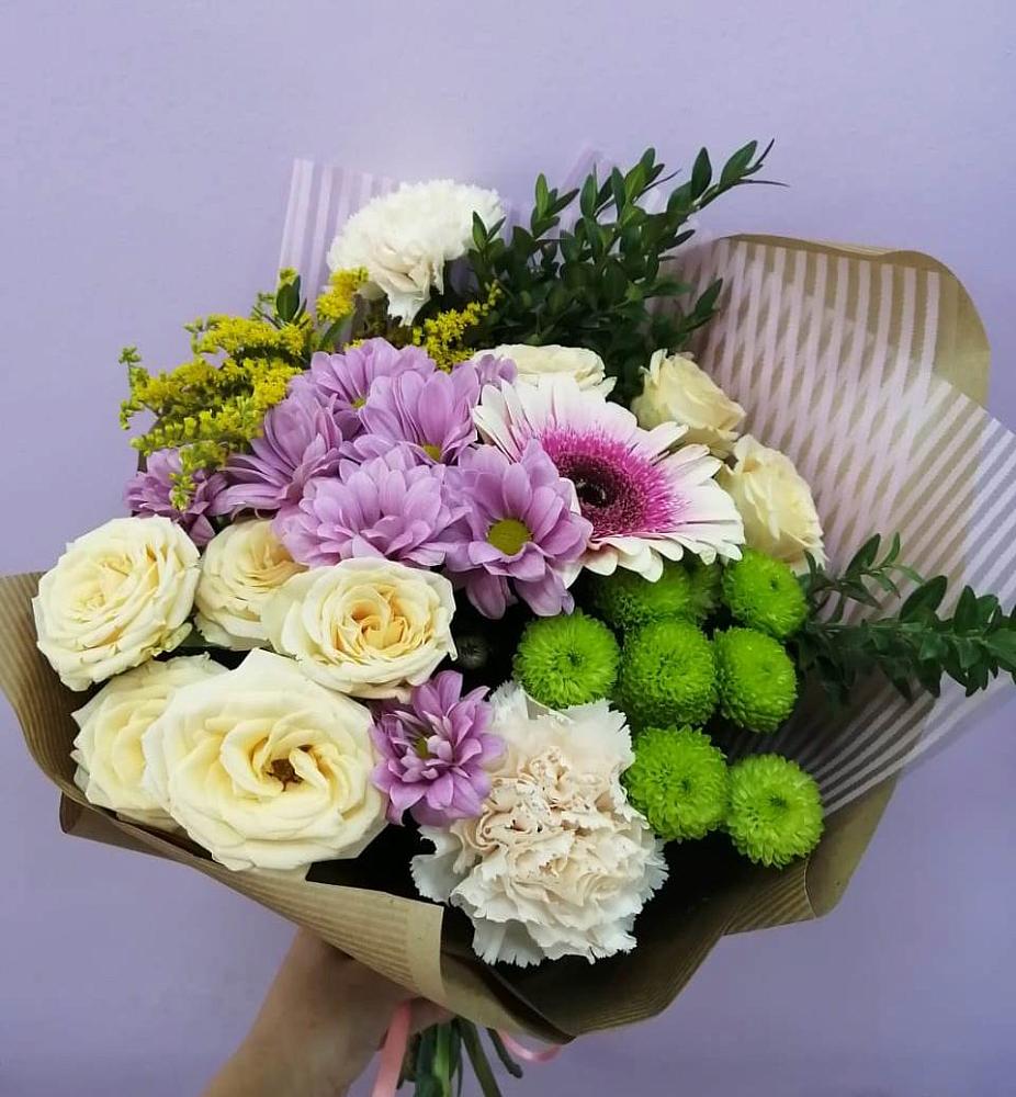 Букет цветов из: Хризантемы, Розы, Гвоздики и Герберы в Топках