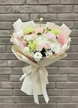 Букет цветов из:  Гвоздики, Розы, Лизиантусы и Хризантемы в Топках