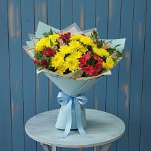 Букет цветов из:  Альстромерии и Хризантемы в Топках