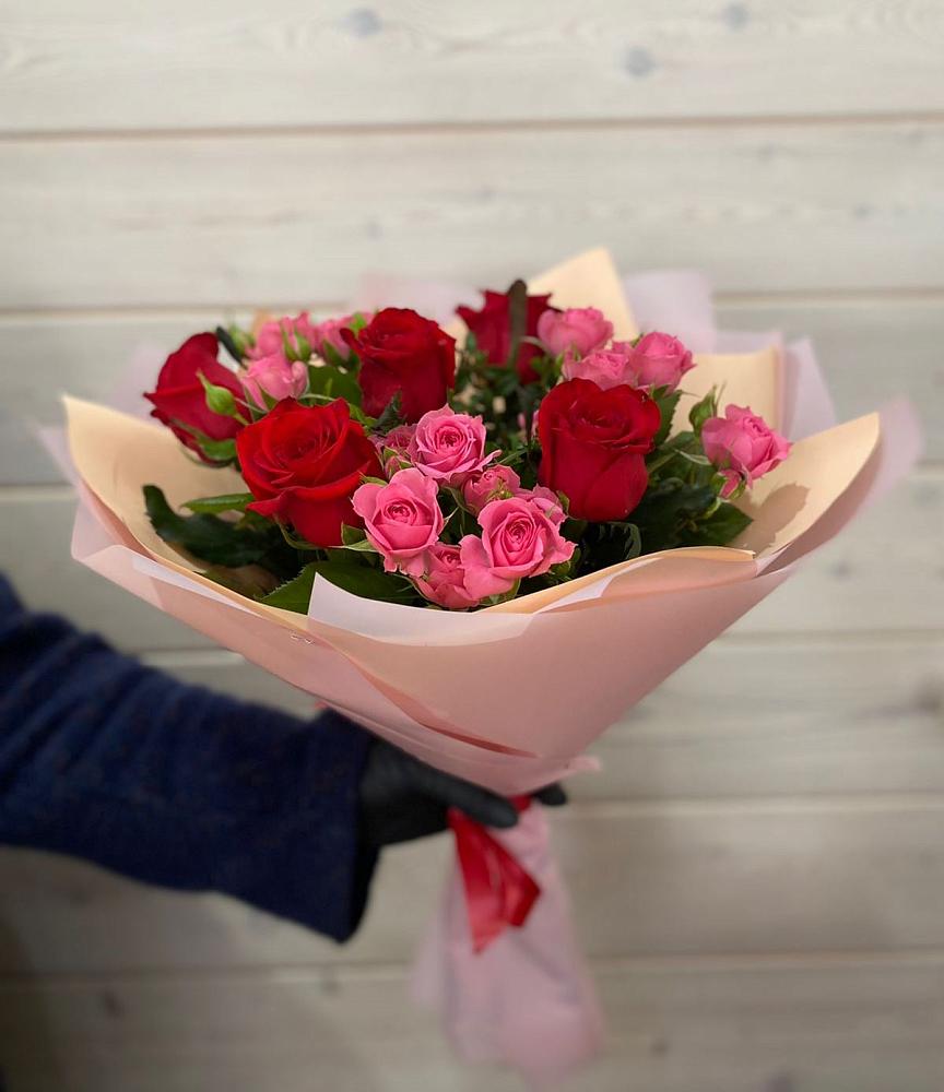 Букет цветов из: Розы в Топках