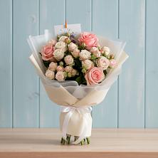 Букет цветов из:  Розы в Топках