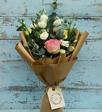 Букет цветов из:  Розы и Лизиантусы в Топках