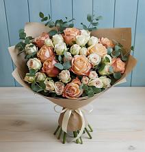 Букет цветов из:  Альстромерии и Розы в Топках