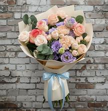 Букет цветов из:  Розы, Лизиантусы и Гвоздики в Топках